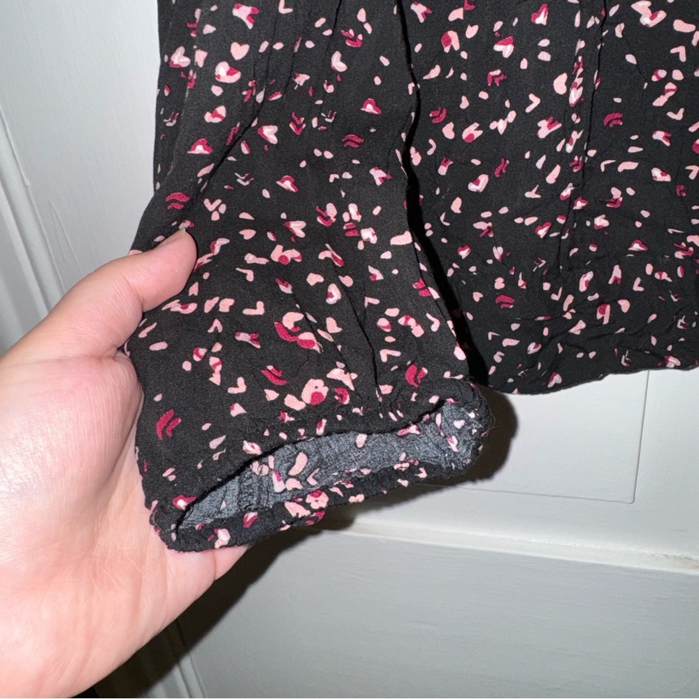 Torrid Black Multicolor Pattern Challis Twist Fro… - image 2